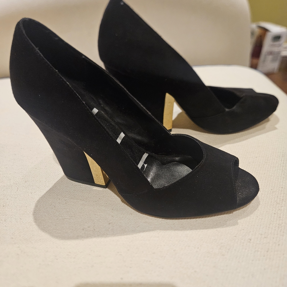 Elle Black and Gold Peep-Toe Heels